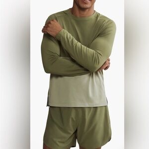 Rhone Men's Two-Tone Green Long Sleeve Tee